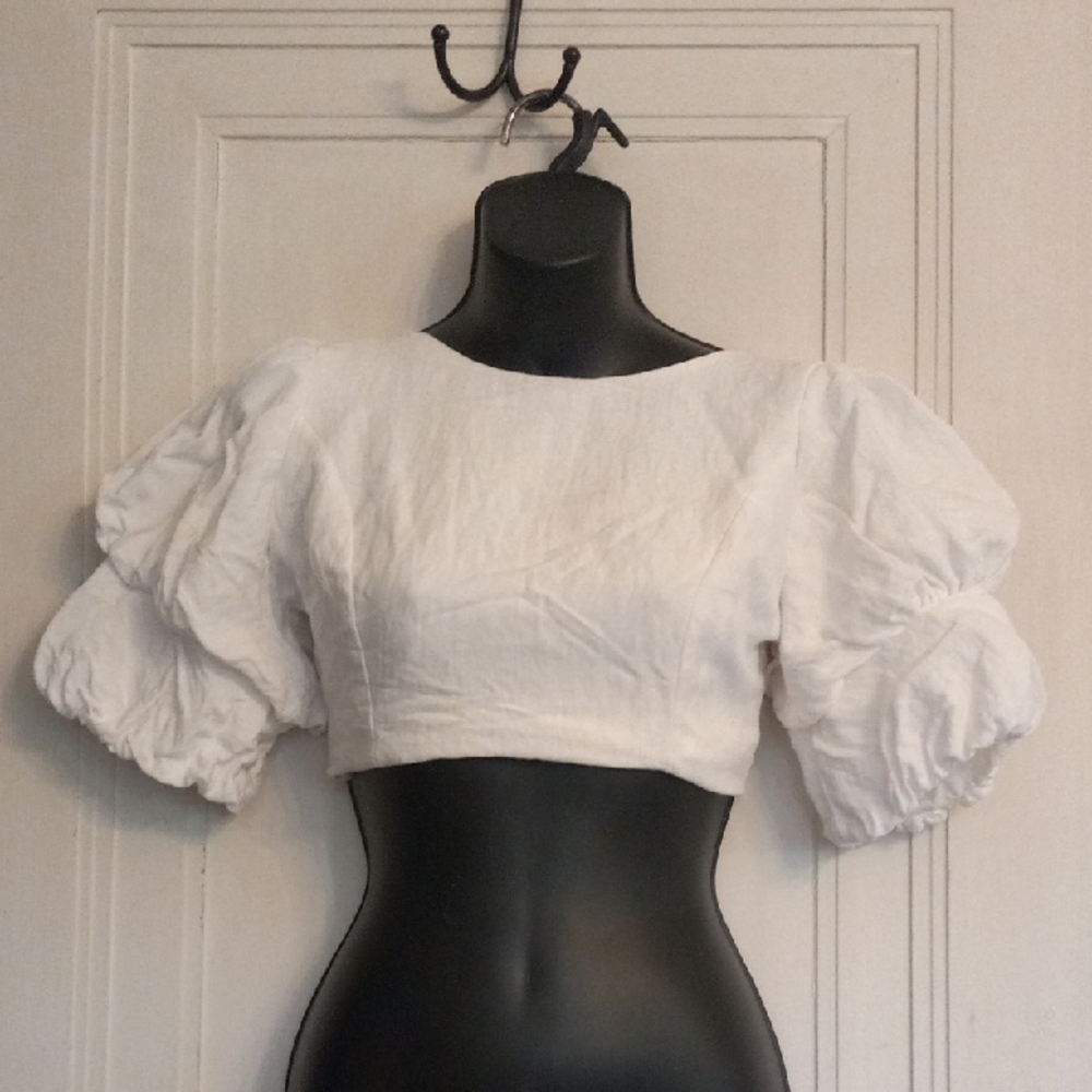White Puff Sleeve Crop Top